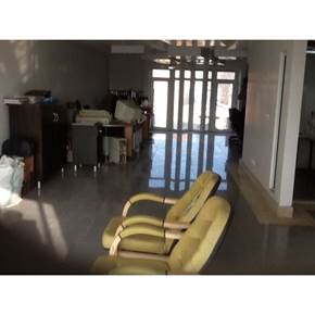 ساختمان تجاري و مسكونى براي فروش